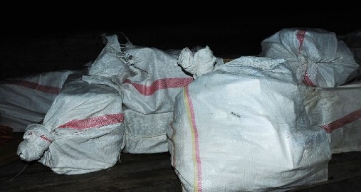 Kamyondan 80 Bin Paket Kaçak Sigara Çıktı