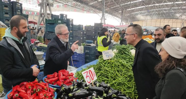 Karacaer : Pahalılıktan  pazarcıda vatandaşda şikayetçi