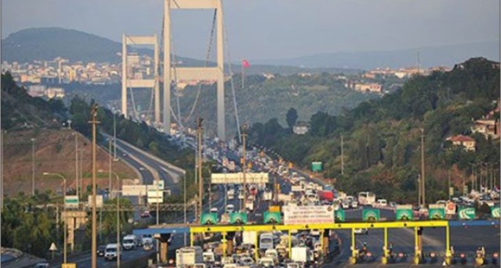 Köprü ve otoyollardan geçen araç sayısı 458 milyonu aştı