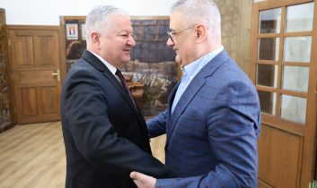 Önceki Dönem Aksaray Valisi Aykut Pekmez’den Vali Murat Duru’ya Hayırlı Olsun Ziyareti