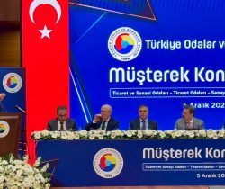 Özkök Masaya Yumruğu Vurdu: ‘Zaman Kalmadı! Su Gelmeli, Demiryolu Başlamalı!