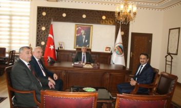 Paslı Vali Şeref Ataklı’yı ziyaret etti