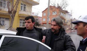 Polisi Dolandırıcı Sanıp Kaçtı