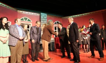 ‘Bir Adam Yaratmak’ Tiyatro Salonunda Sahnelendi