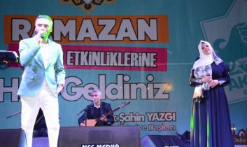 Ramazan Sokağı İkbal Gürpınar İle Doldu Taştı