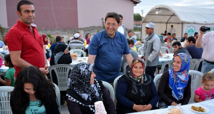 Başkan Yazgı, 1200 Kişi İle İftar Yemeğinde Buluştu