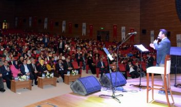 Uğur Işılak Konseri Büyük İlgi Gördü