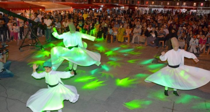 Grup Kardeşler Geceye Damga Vurdu