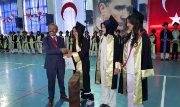 Aksaray Hüseyin Cahit Korkmaz Mesleki Ve Teknik Anadolu Lisesi, 91 öğrenciyi mezun etti