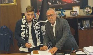 Sol Bek’e Yıldız