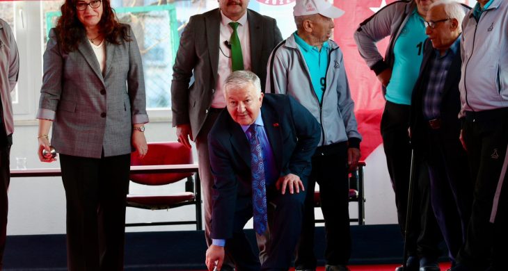 Vali Murat Duru’dan Huzurevine Sürpriz Ziyaret! Bocce Maçıyla Moral Verdiler