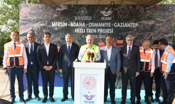 Mersin-Adana-Osmaniye-Gaziantep Hızlı Tren Projesi’ni 2025’te Tamamlamayı Planlıyoruz