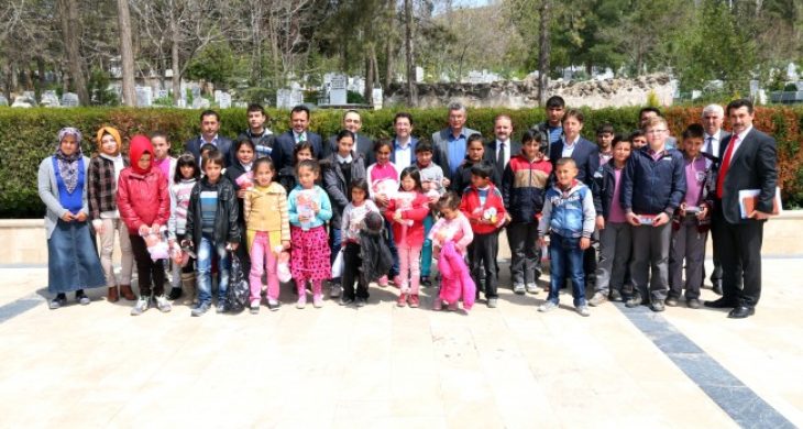 Yetim Çocuklar Gönüllerince Bir Gün Geçirdiler