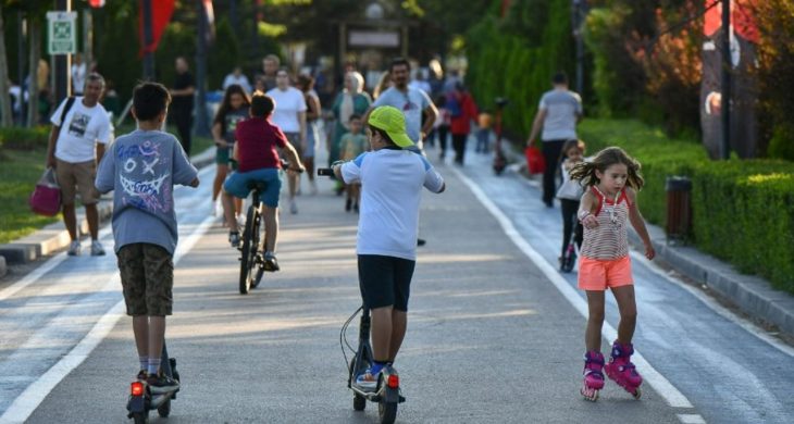 Başkentliler yazın keyfini park ve rekreasyon alanlarında çıkarıyor