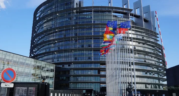 AB’den nükleer atılım: 330 milyon euroluk destek