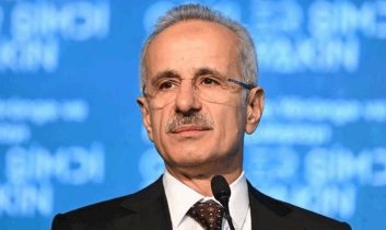 Uraloğlu: İnternet abonesi 98,2 milyon