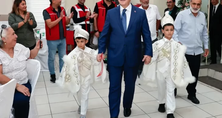 Adana’da geleneksel “sünnet şöleni” düzenlendi