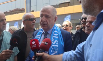 Bu Bir Siyasi Tacizdir