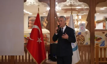 Adil Kurban: “Hekimler bir araya gelirse sadece hakkını ister; Hekimlik Meslek Yasası da bu birliğin eseridir”