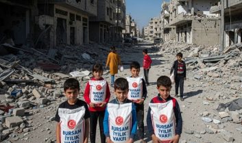 Bursam İyilik Vakfı Gazze’deki çocuklara umut oldu: Tırlar dolusu yardım Gazze’de