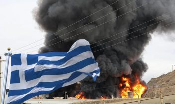 Yunanistan’ın Trikala kenti yakınlarında gıda fabrikasında yangın: 3 ölü
