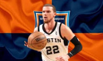 Bahçeşehir Koleji oyuncusu Malachi Flynn Türk vatandaşlığı aldı