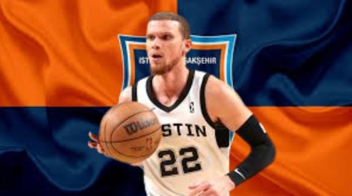 Bahçeşehir Koleji oyuncusu Malachi Flynn Türk vatandaşlığı aldı