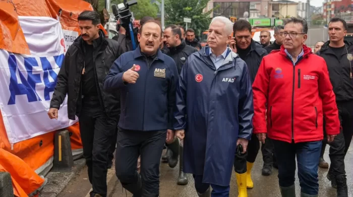 AFAD Başkanı Pehlivan, Ayazağa’daki çalışmaları inceledi