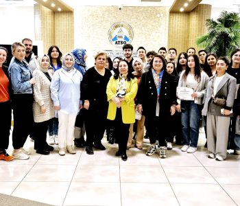 AGİK’den Gençlere Ücretsiz Eğitim Desteği