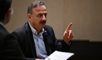 Ağıralioğlu, MEF Üniversitesi’nde gençlerle buluştu