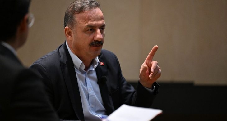 Ağıralioğlu, MEF Üniversitesi’nde gençlerle buluştu