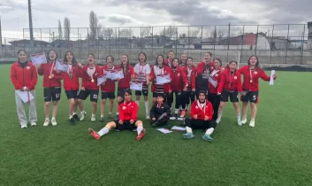 Ağrı Spor Lisesi Kız Futbol Takımı Türkiye finallerine yükseldi