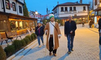 Kırşehir’li Ahi baba Beypazarı’nda Ahl’liği anlattı