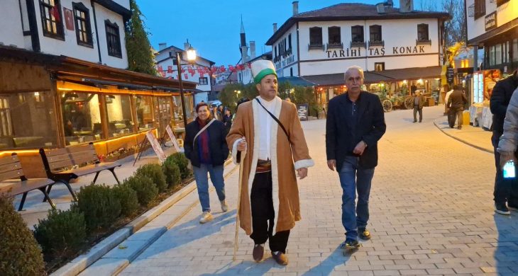 Kırşehir’li Ahi baba Beypazarı’nda Ahl’liği anlattı