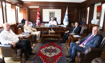 AYÜ Heyetinden Rektör Şahin’e Ziyaret