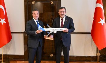Cumhurbaşkanı Yardımcısı Cevdet Yılmaz, AJet Genel Müdürü Kerem Sarp’ı kabul etti