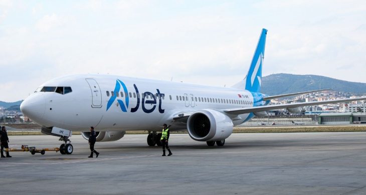 AJet’in 5. fabrika çıkışlı uçağı İstanbul’a indi