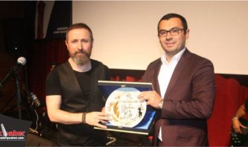 Ak Gençlikten ‘Farkında mısın Birlik Beraberlik Zamanı’