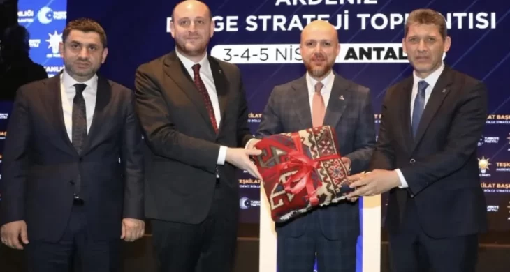 Ak Parti Antalya’da siyaset ve strateji aynı masada