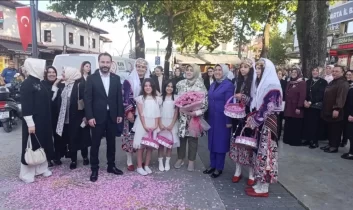 AK Parti Kadın Kolları Genel Başkanı Tuğba Işık Ercan Isparta’da