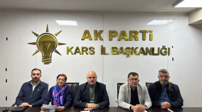 AK Parti Kars İl Başkanlığı’nda haftalık istişare toplantısı gerçekleştirildi