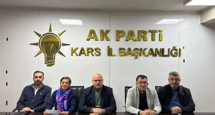AK Parti Kars İl Başkanlığı’nda haftalık istişare toplantısı gerçekleştirildi