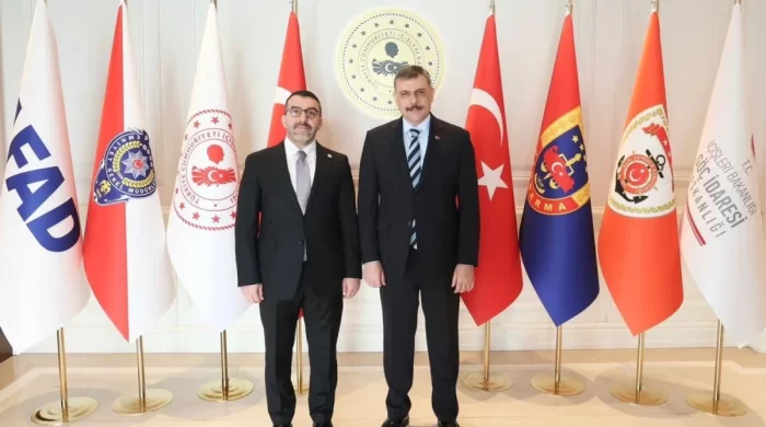 AK Parti Kars Milletvekili Adem Çalkın, Bakan Çiftçi’ye hayırlı olsun ziyaretinde bulundu