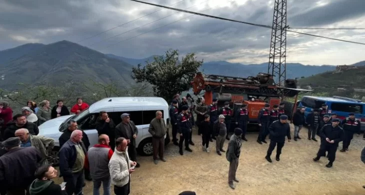 Ak Parti milletvekilleri: “Bilgi kirliliğine geçit yok, önce insan ve çevre”