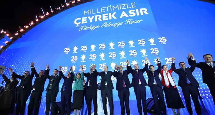 AK Parti’ye 10 yeni katılım: 3 milletvekili, 7 başkan