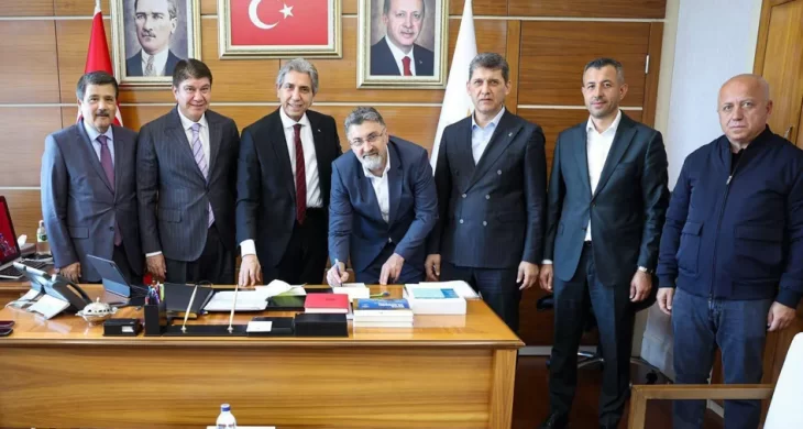 Ak Parti’ye katılan Kumbul’dan ilk açıklama geldi