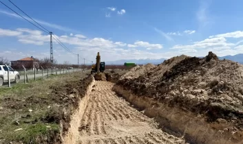 Akçadağ Belediyesi yeni hizmet binası için ilk kazmayı vurdu