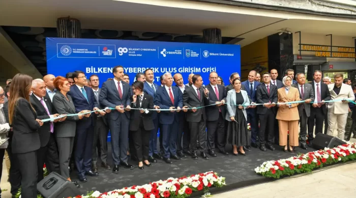 Ankara Ulus’ta girişimcilere yeni teknoloji ve iş geliştirme alanı açıldı
