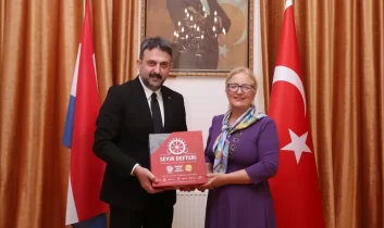 AKK Başkanı ve ATO Başkan Vekili Halil İbrahim Yılmaz Lahey Büyükelçisi Fatma Ceren Yazgan’ı ziyaret etti