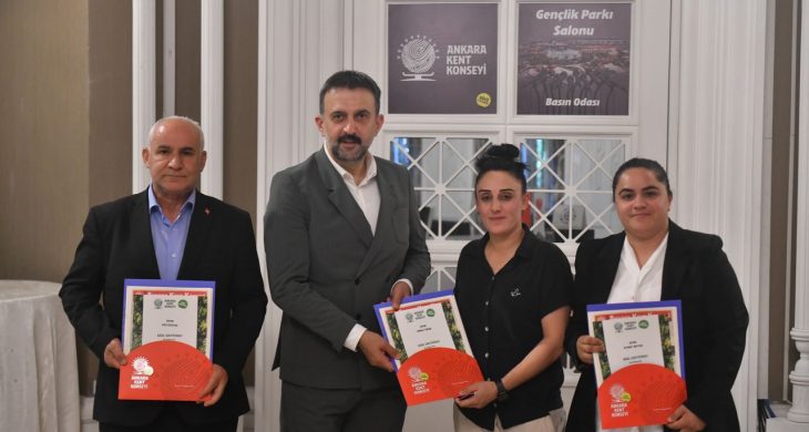 Hakkarigücü Spor Kadın Futbol Takımı’ndan Ankara Kent Konseyi’ne ziyaret